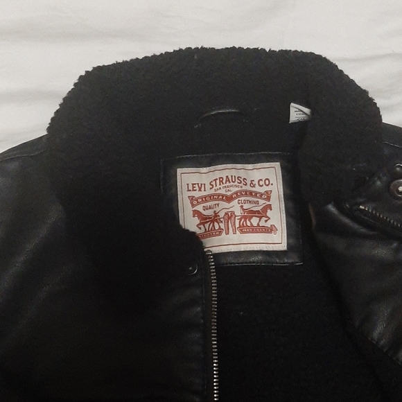 Levi leather jacket - Picture 4 of 5